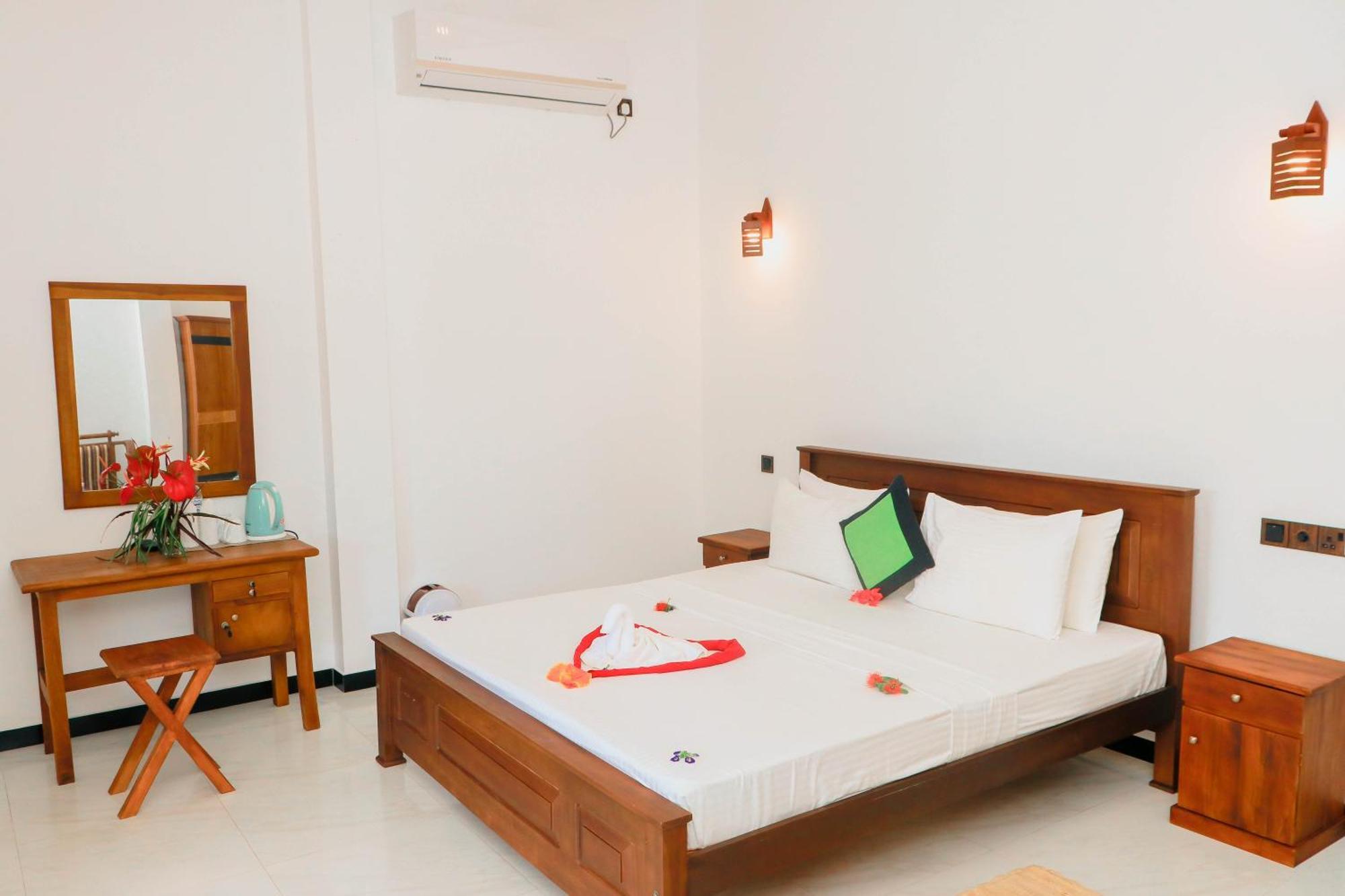 Dk Zur Einkenr Hotel 아항가마 외부 사진