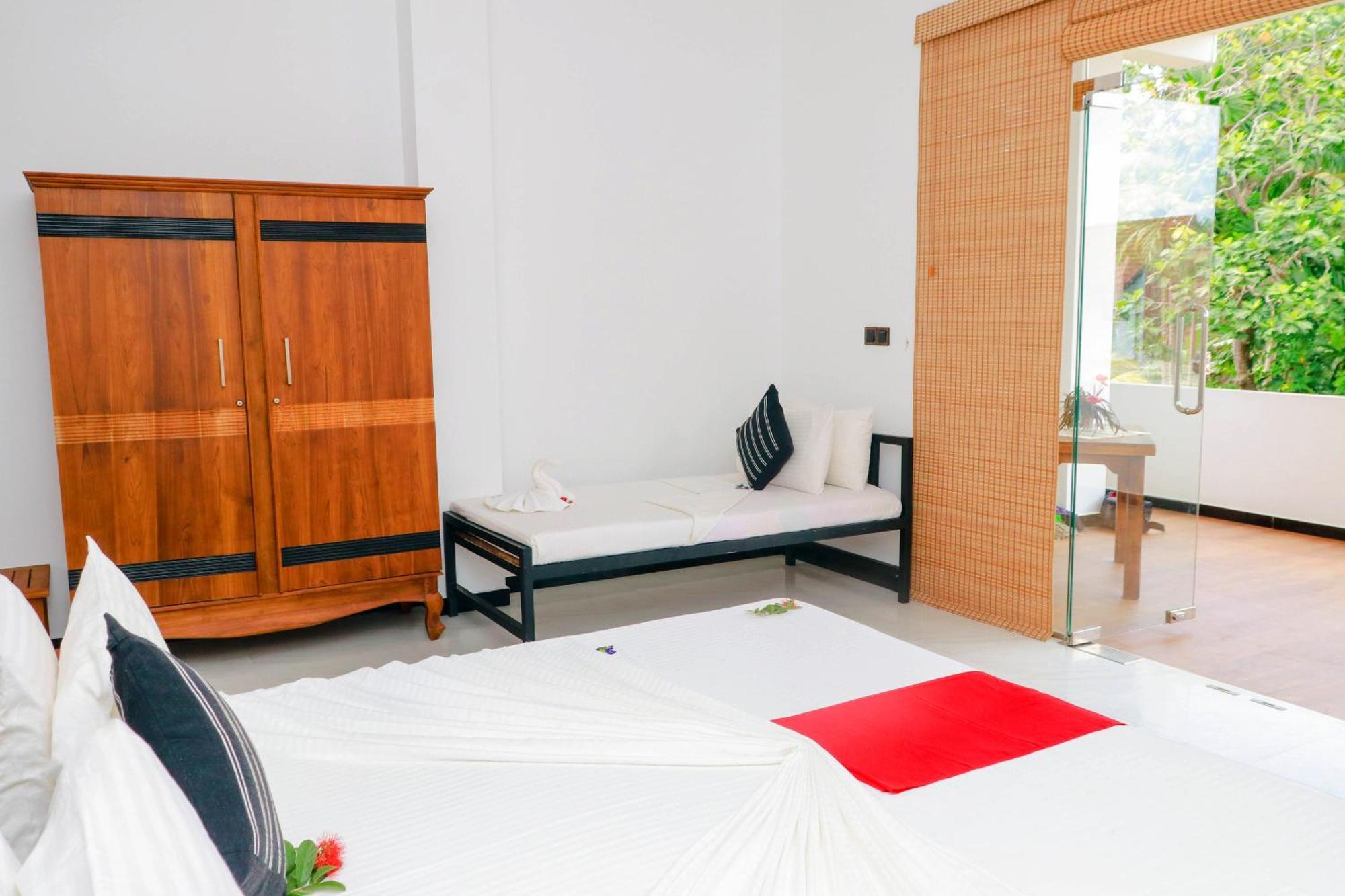 Dk Zur Einkenr Hotel 아항가마 외부 사진